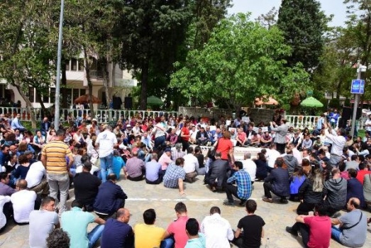 CHP'den OHAL'e karşı oturma eylemi 8