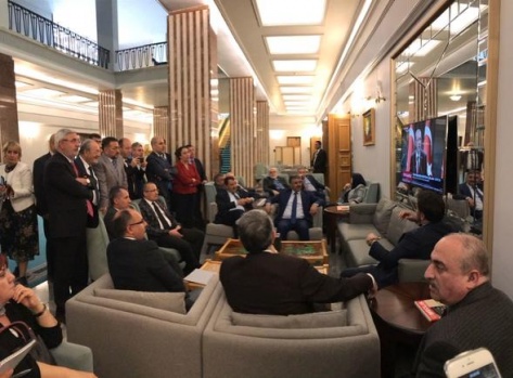 Milletvekilleri Erdoğan'ın açıklamasını böyle izledi 4
