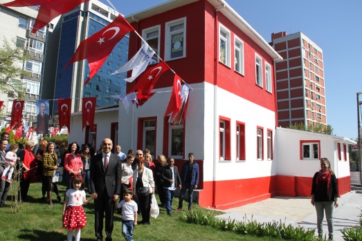 Demokrasi Parkı ve Cumhuriyet Evi açıldı 1