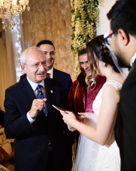 Kılıçdaroğlu Kayseri'de nikah törenine katıldı 4