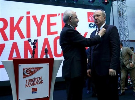Salon 'iktidar' ve 'İnce başkan' sloganları ile inliyor 6