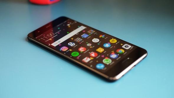 İşte 2018'in en çok satan telefonları! 18