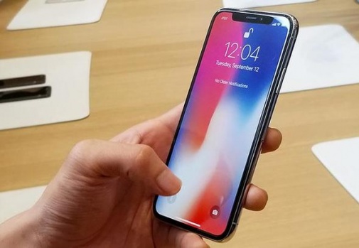 İşte 2018'in en çok satan telefonları! 52
