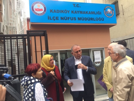 Gürsel Tekin: ‘Seçmenin oy vermesi zorlaştırılıyor’ 17