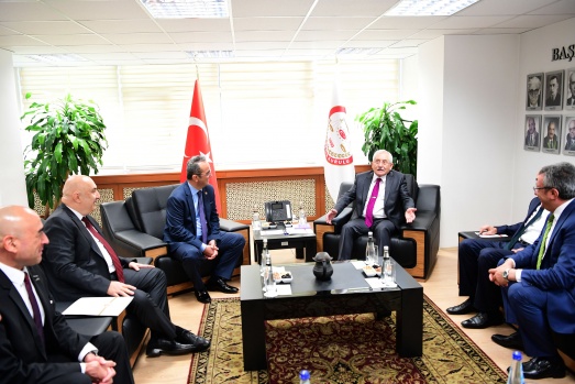 CHP, Muharrem İnce'nin adaylık başvurusunu yaptı 1