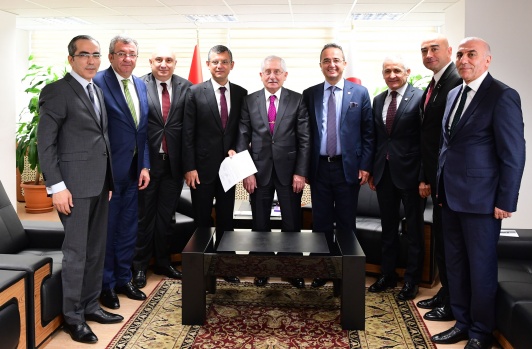 CHP, Muharrem İnce'nin adaylık başvurusunu yaptı 14