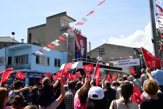 Mutalı halkını selamlama 1