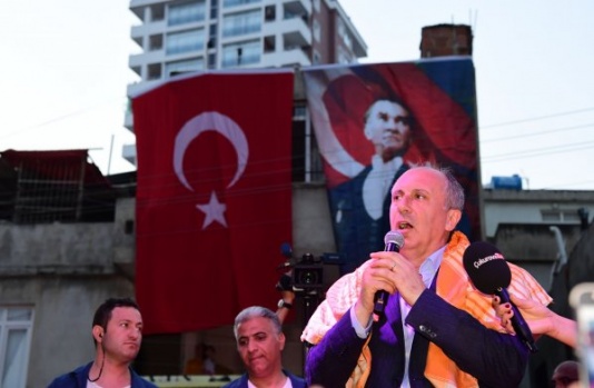Muharrem İnce Seyhan'da iftara katıldı 4