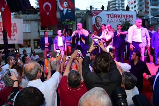 Muharrem İnce Seyhan'da iftara katıldı 5