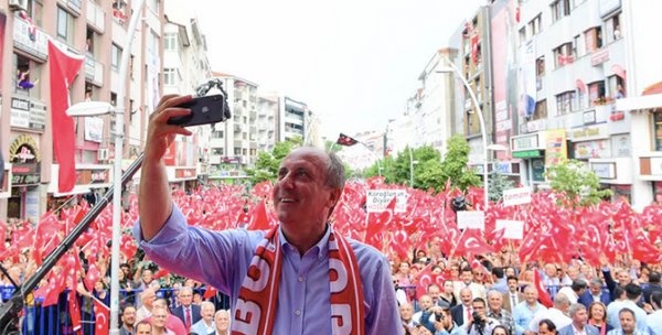 Muharrem İnce'nin Bolu mitinginden renkli kareler 1