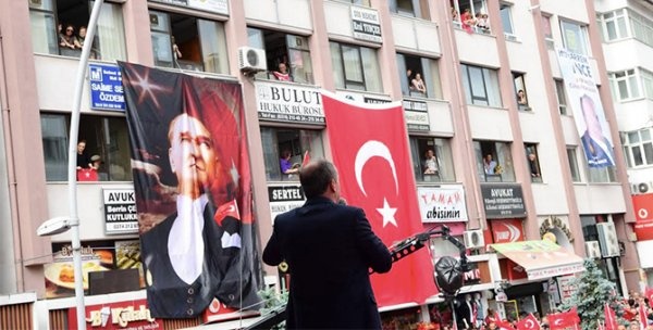 Muharrem İnce'nin Bolu mitinginden renkli kareler 13
