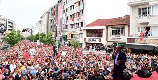 Muharrem İnce'nin Bolu mitinginden renkli kareler 4