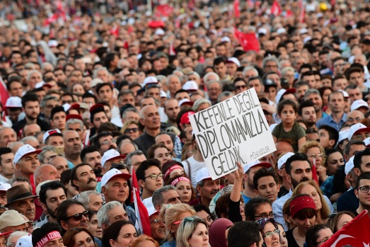 Muharrem İnce'nin Bursa mitinginden renkli kareler 7