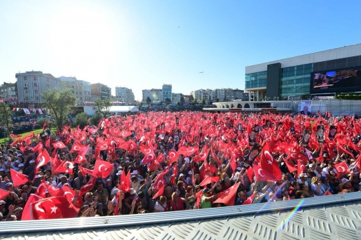 Muharrem İnce'ye Zeytinburnu'nda coşkulu karşılama 4