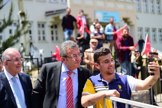 Muharrem İnce'ye Kars'ta coşkulu karşılama 11