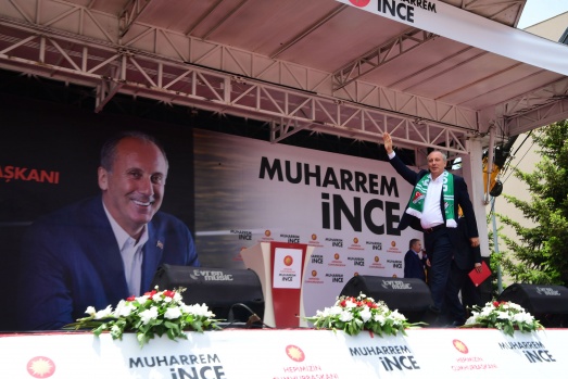 Muharrem İnce'ye Kars'ta coşkulu karşılama 15