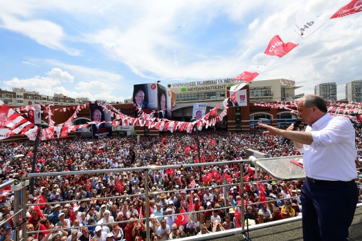Muharrem İnce'ye Batıkent'te coşkulu karşılama 9