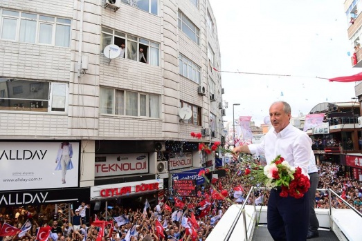 Muharrem İnce'nin Küçükçekme mitinginde coşkulu kalabalık 2