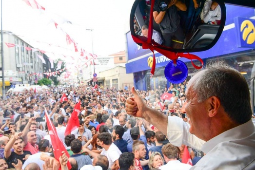 Muharrem İnce'nin Küçükçekme mitinginde coşkulu kalabalık 3