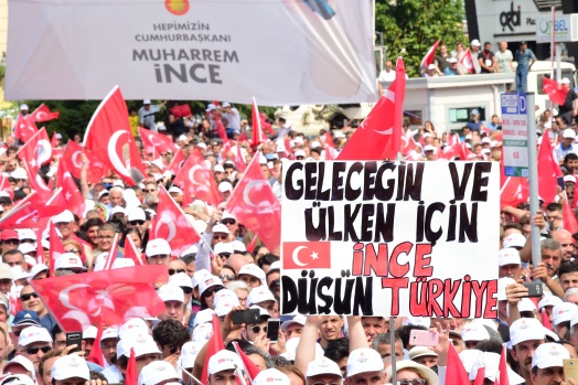 Muharrem İnce'nin Ordu mitinginde coşkulu kalabalık 2