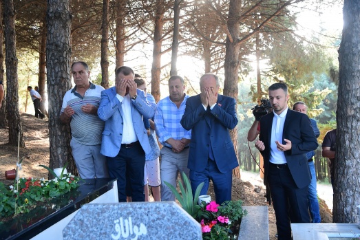 Elmalık köyünde bayram sabahı 6