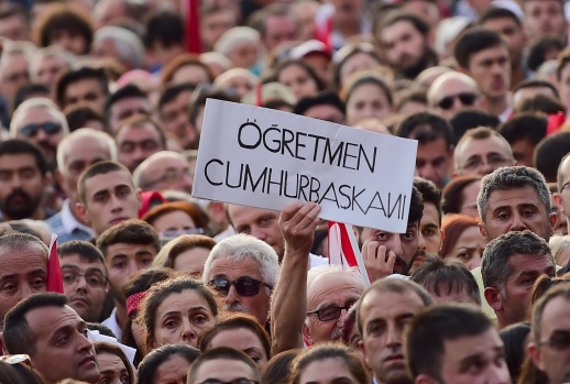 Muharrem İnce'nin Kilis mitinginden renkli kareler 11