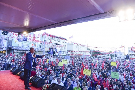 Muharrem İnce'nin Kilis mitinginden renkli kareler 7