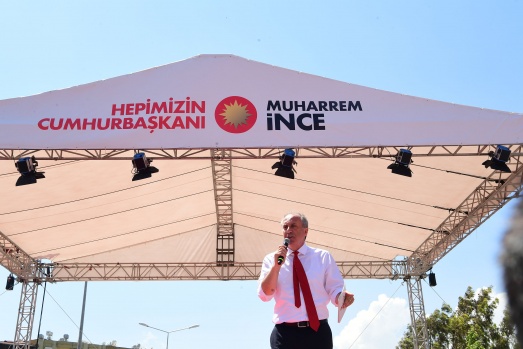 Muharrem İnce'nin Hatay mitinginden renkli kareler 6