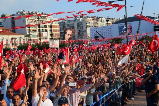 İzmir'de Muharrem İnce izdihamı 7