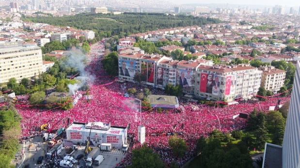 Muharrem İnce'nin Ankara mitinginden renkli kareler 3