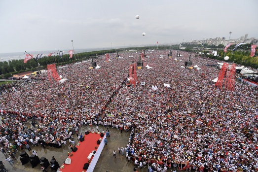Büyük İstanbul Mitingi 1