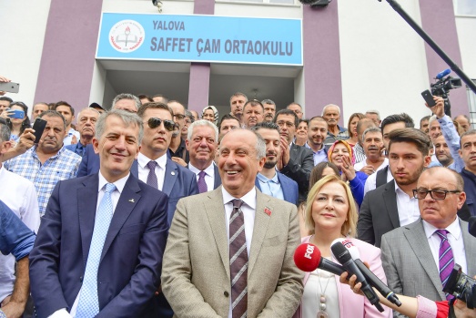 Muharrem İnce Yalova'da sandık başında 2