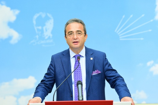 CHP'li Tezcan, Genel Merkezde bir basın toplantısı düzenledi 1