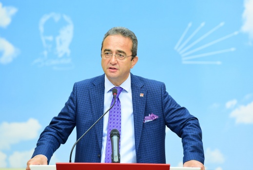 CHP'li Tezcan, Genel Merkezde bir basın toplantısı düzenledi 3