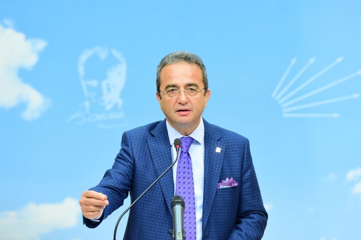 CHP'li Tezcan, Genel Merkezde bir basın toplantısı düzenledi 5