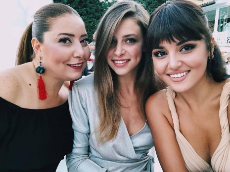 Hande Erçel: Annemi çok özlüyorum... 3