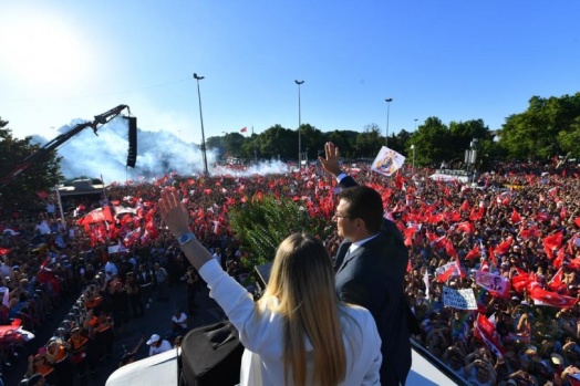 Bugün Türkiye'nin kalbinin attığı İBB'den muhteşem kareler 20