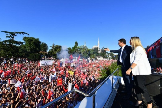 Bugün Türkiye'nin kalbinin attığı İBB'den muhteşem kareler 22