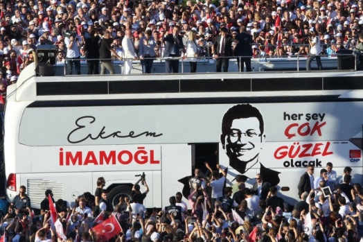 Bugün Türkiye'nin kalbinin attığı İBB'den muhteşem kareler 6