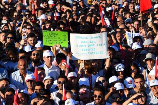 Bugün Türkiye'nin kalbinin attığı İBB'den muhteşem kareler 7