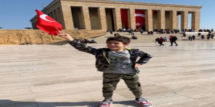 Ünlülerden Cumhuriyet Bayramı 29 Ekim paylaşımları
