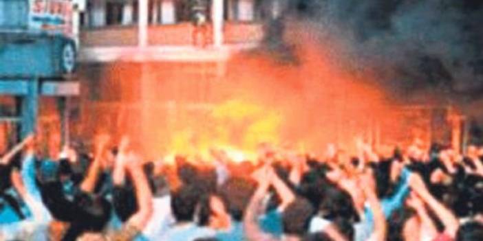 Siyasi ve ünlü isimlerden "Madımak" mesajları