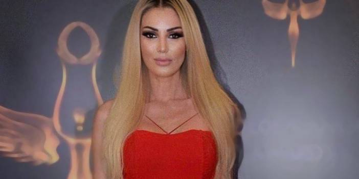 Petek Dinçöz'den göğüs dekolteli pozu "hasta etti!"