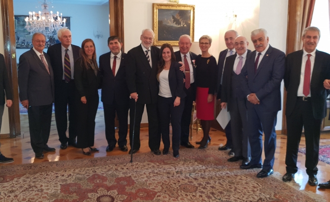 Avusturya Dr. Akkan Suver'e madalya verdi
