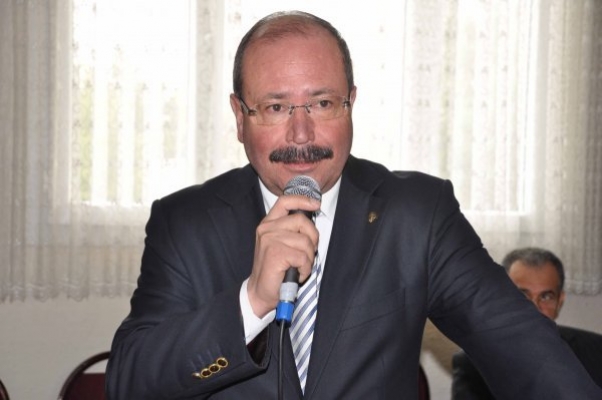 CHP'den istifa eden eski belediye başkanı, AK Parti'den aday adayı oldu
