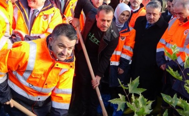 Haluk Levent: Bir yerde yangın olduğunda Bakanlığımızı taciz ediyoruz