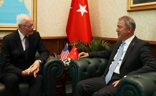 Bakan Akar'dan Jeffrey'e uyarı