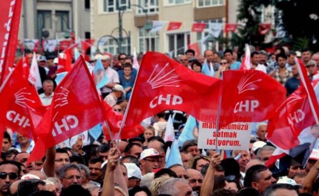 CHP mevcutlarla devam