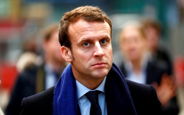 Macron'dan Sarı Yeleklilerle ilgili flaş kararı