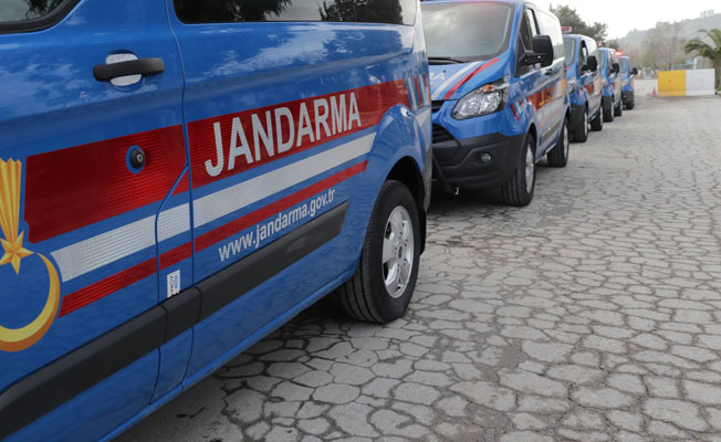 CHP'li vekilin kapısına Jandarma dayandı